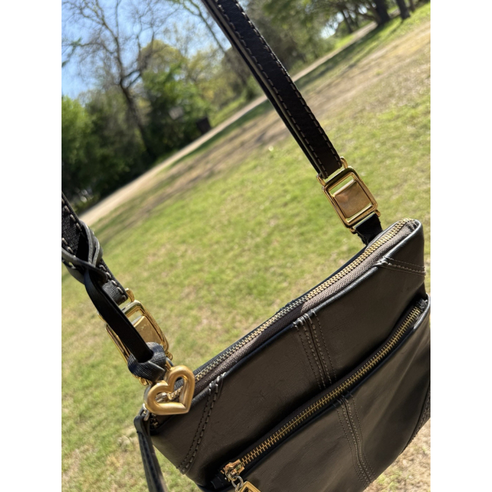 Brighton E867676 Black Leather Crossbody Handbag Purse Bag Gold Hardware - Picture 3 of 11